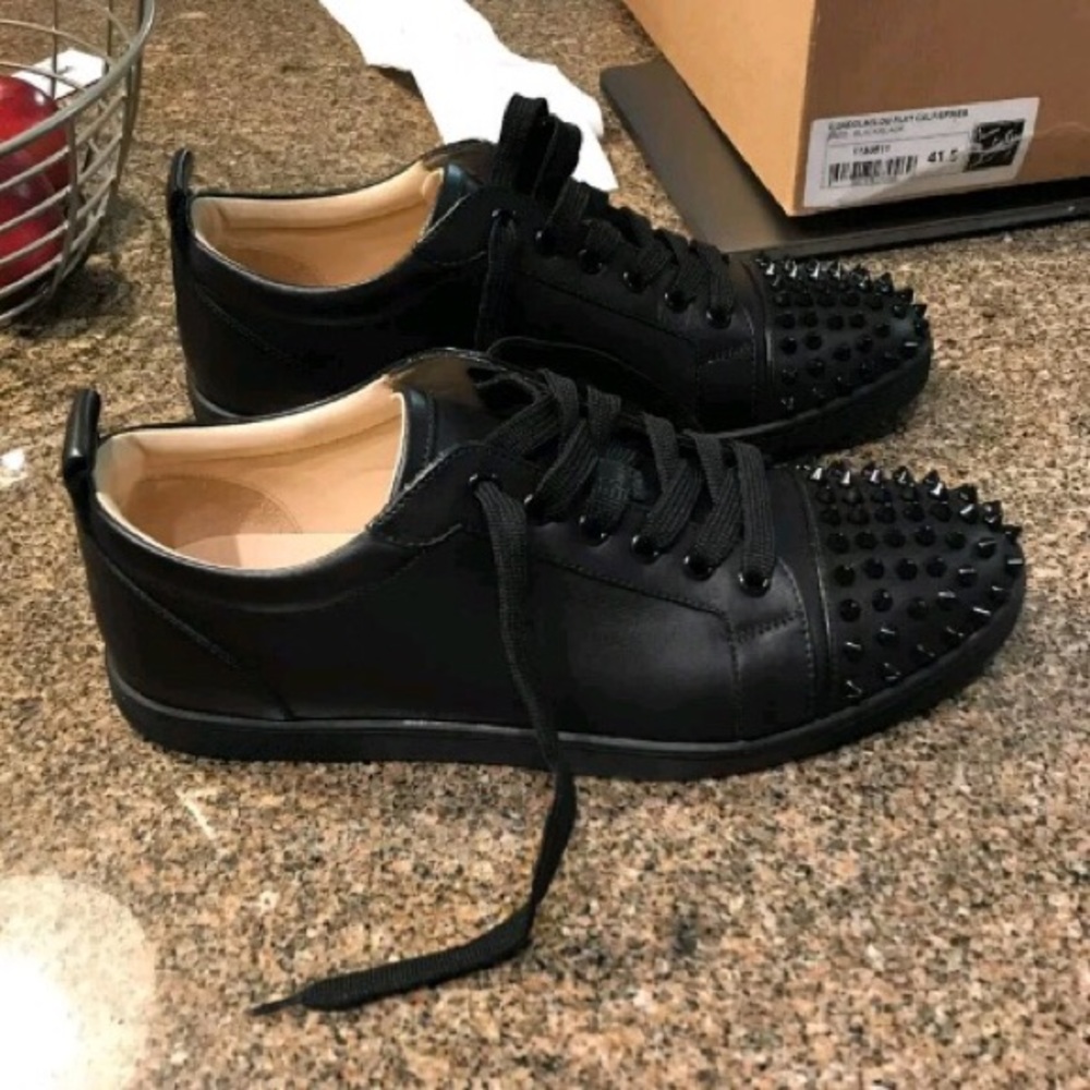 Comment size below - Picture 2 of 5